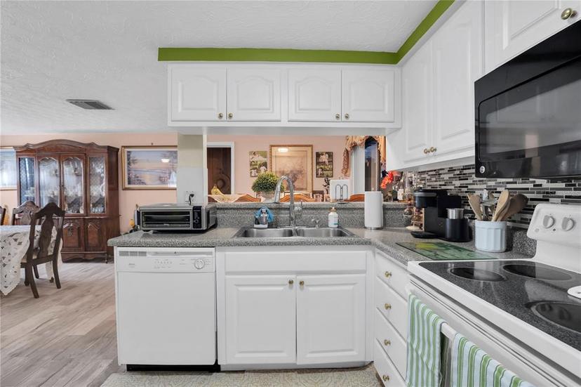 Picture of 3337 Darlington Road, Holiday FL 34691