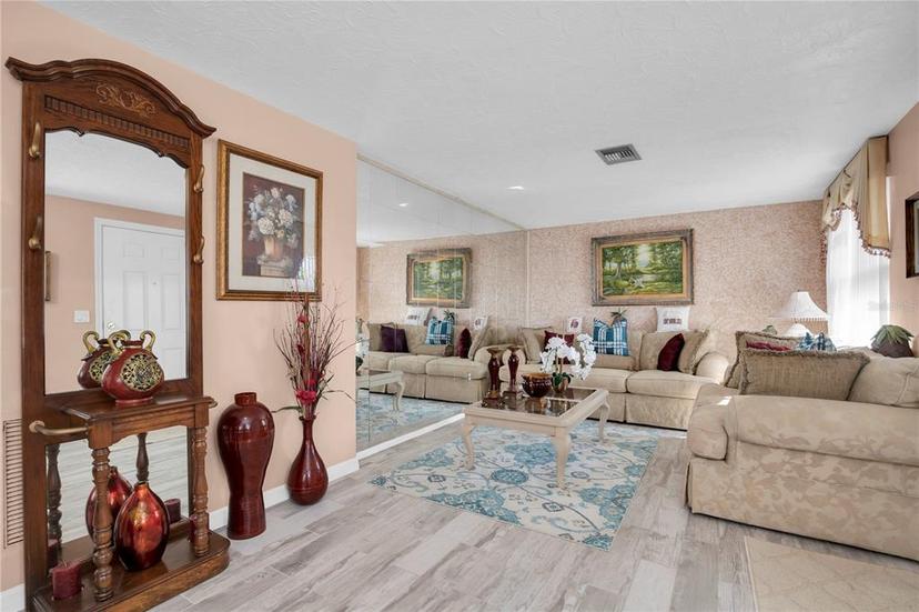 Picture of 3337 Darlington Road, Holiday FL 34691