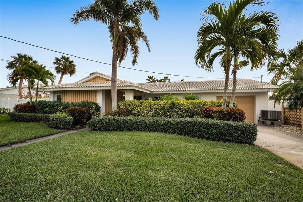 Picture of 1386 40Th Avenue Ne, St Petersburg, FL 33703