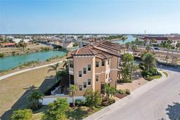 Picture of 205 E Venice Ave, Venice, FL 34285
