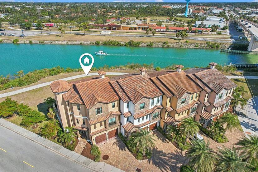 Picture of 205 E Venice Ave, Venice FL 34285