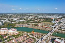 Picture of 205 E Venice Ave, Venice, FL 34285