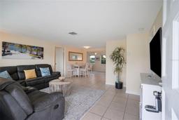 Picture of 300 Coral Road, Venice, FL 34293