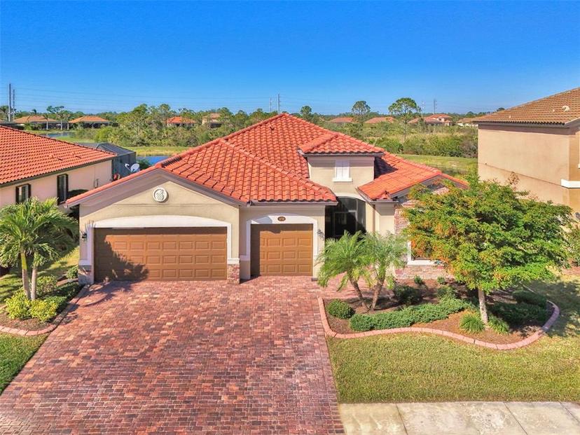 Picture of 13722 Vancanza Drive, Venice FL 34293