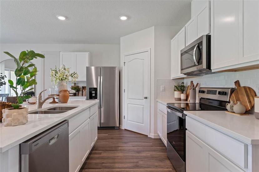 Picture of 5474 Hayloft Drive, Apopka FL 32712