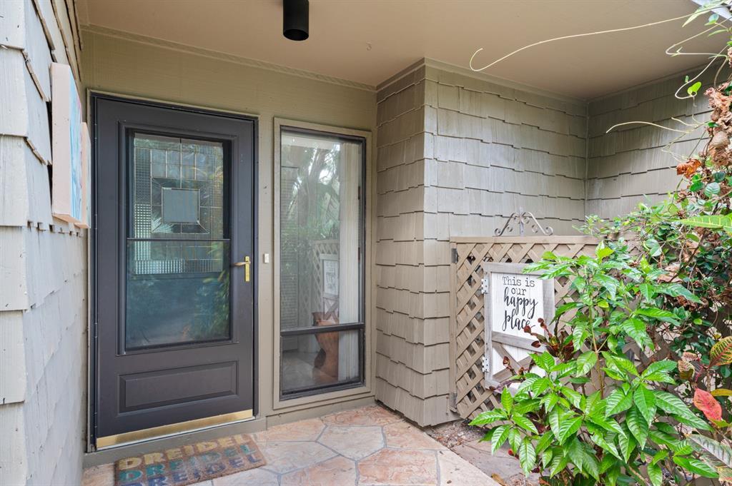 Picture of 1704 Pelican Cove Road Unit T138, Sarasota, FL 34231