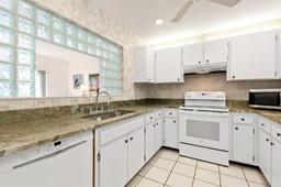 Picture of 1704 Pelican Cove Road Unit T138, Sarasota, FL 34231