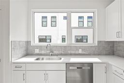 Picture of 319 15Th Street N, St Petersburg, FL 33705
