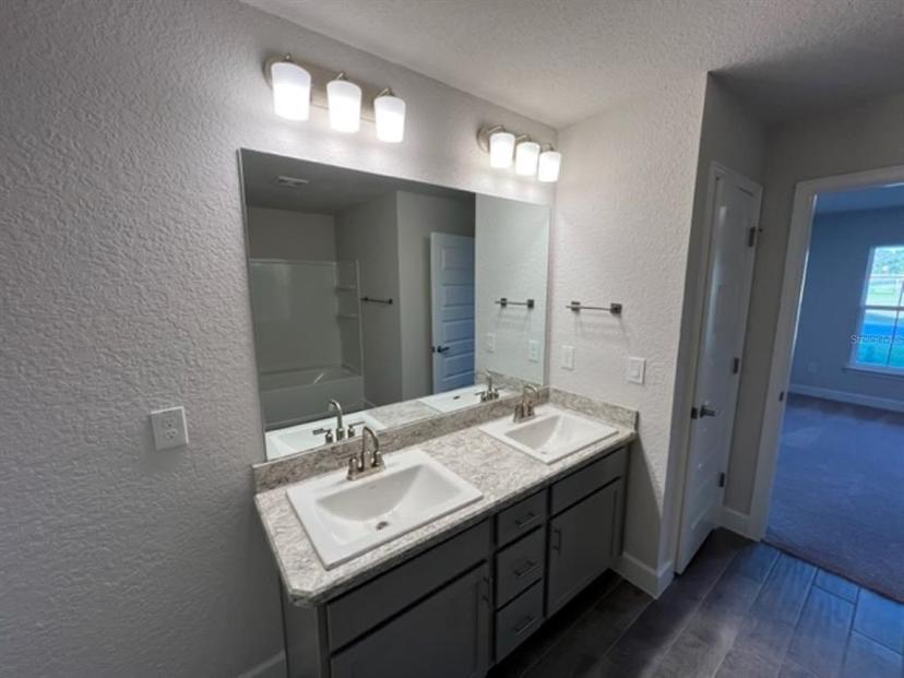 Picture of 2138 NW 23Rd Loop, Ocala FL 34475