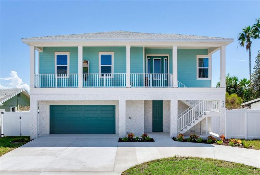 Picture of 635 115Th Avenue, Treasure Island FL 33706
