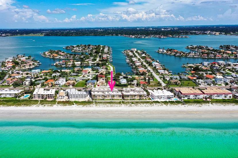 Picture of 3100 Gulf Boulevard Unit 424, Belleair Beach FL 33786
