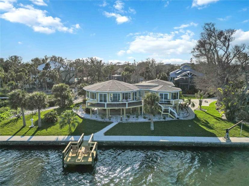 Picture of 6119 Gnarled Oak Ln, Englewood FL 34223