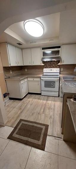 Picture of 515 Cottage Lane, Brandon, FL 33510