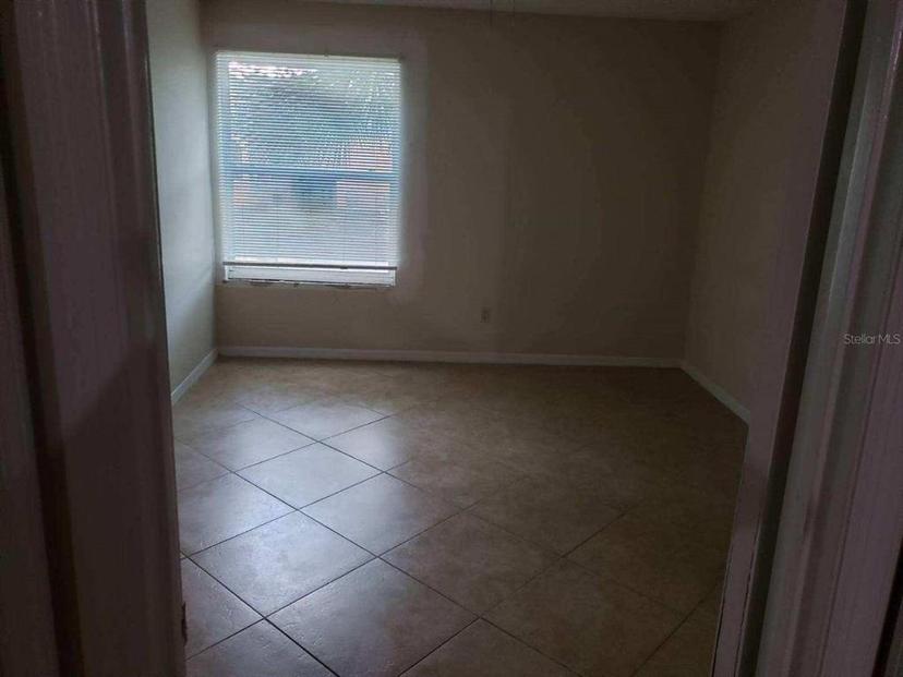 Picture of 4572 Commander Drive Unit 1227, Orlando FL 32822