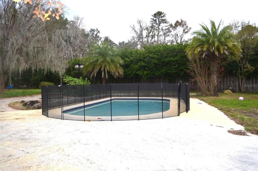 Picture of 8604 NW 1St Avenue, Gainesville FL 32607