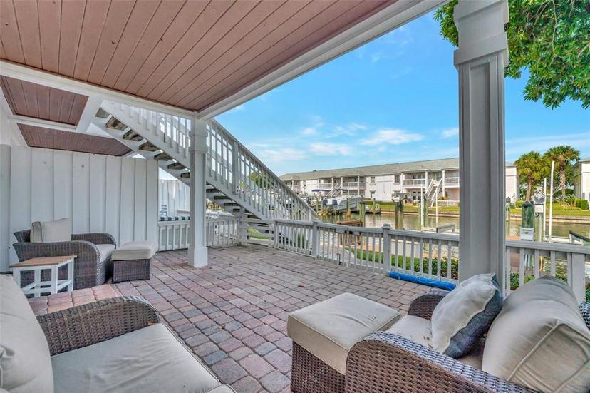 Picture of 4827 Coquina Key Drive Se Unit B, St Petersburg FL 33705