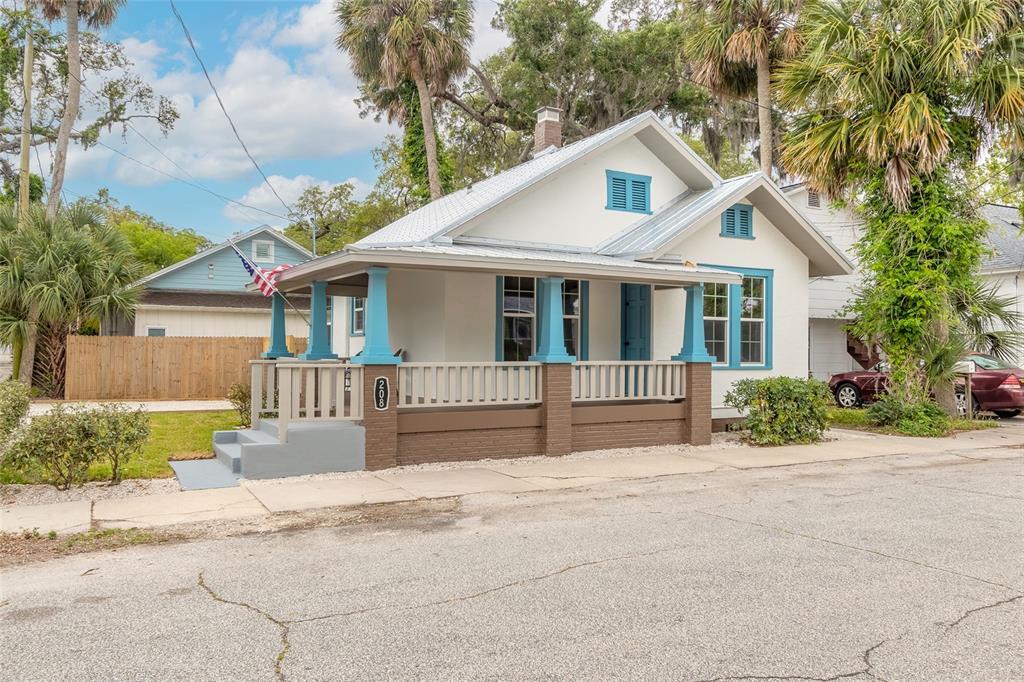 Picture of 208 Douglas Street, New Smyrna Beach, FL 32168