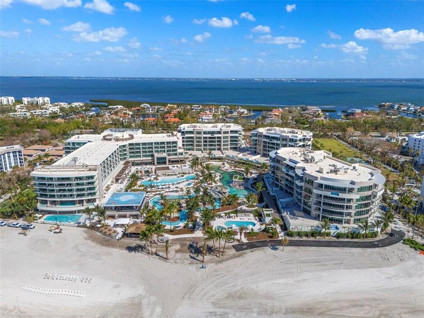 Picture of 1561 Gulf Of Mexico Drive Unit 302, Longboat Key FL 34228