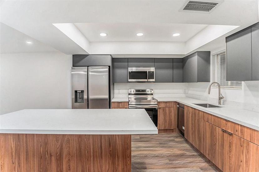 Picture of 801 83Rd Avenue N Unit 120, St Petersburg FL 33702