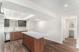 Picture of 801 83Rd Avenue N Unit 120, St Petersburg, FL 33702