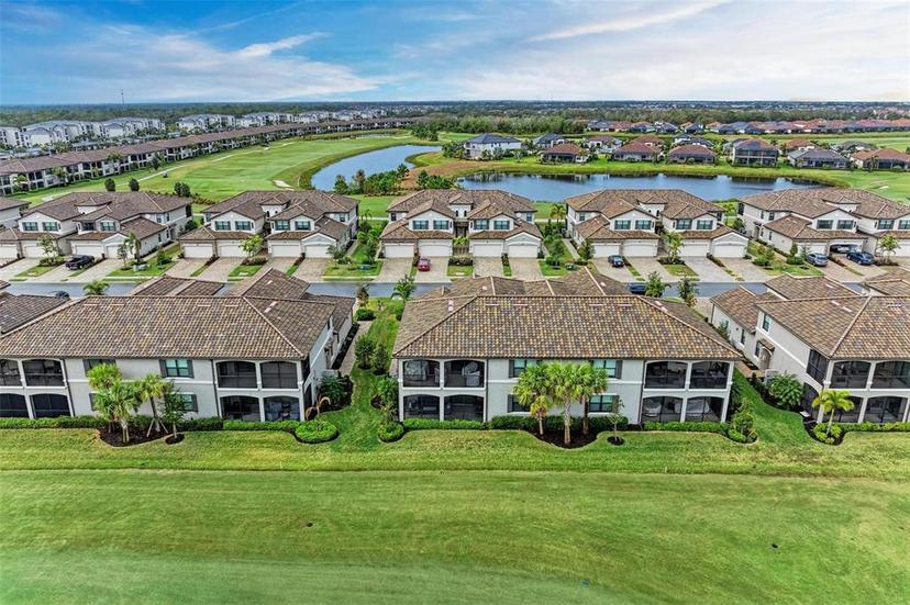 Picture of 6055 Worsham Lane Unit 104, Lakewood Ranch FL 34211