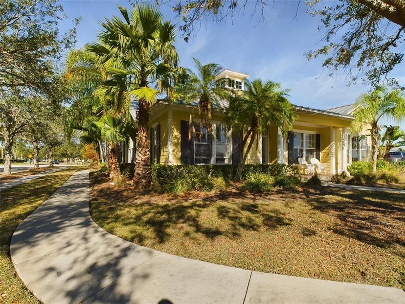 Picture of 5516 Luminar Pointe Lane, Apollo Beach FL 33572