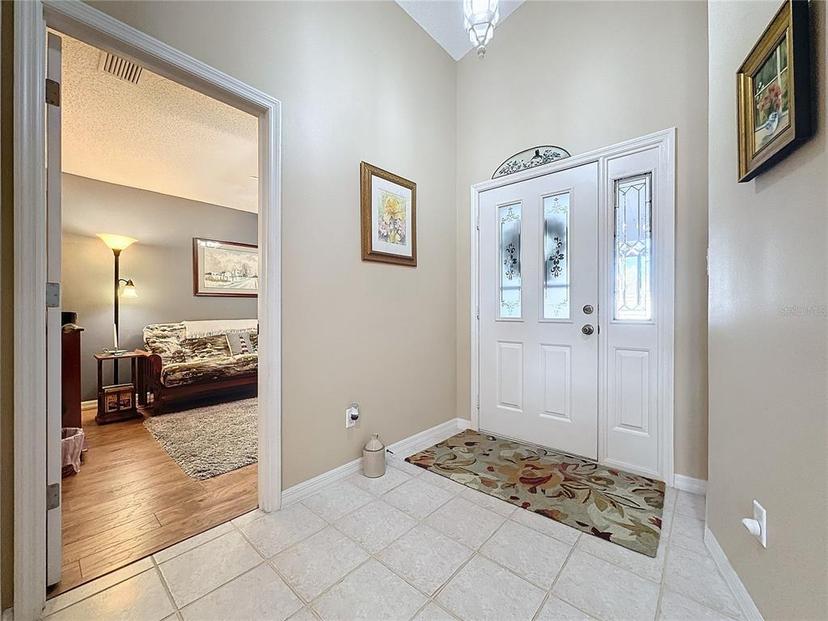 Picture of 25001 Cranes Roost Circle, Leesburg FL 34748