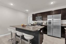 Picture of 635 Belgrove Street, Debary, FL 32713