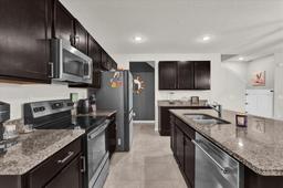 Picture of 635 Belgrove Street, Debary, FL 32713