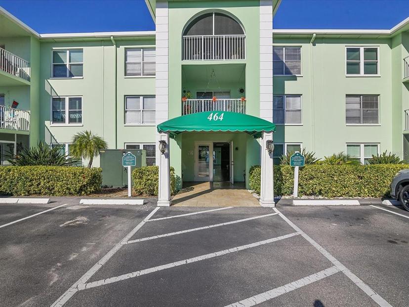 Picture of 464 N Paula Drive Unit 322, Dunedin FL 34698