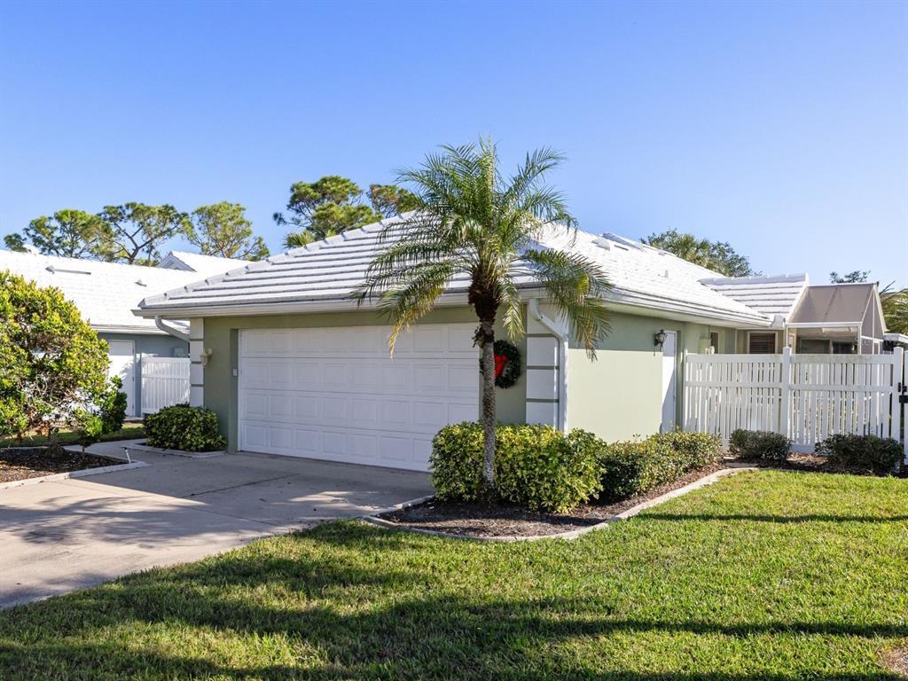 Picture of 704 Harrington Lake Drive S Unit 6, Venice, FL 34293
