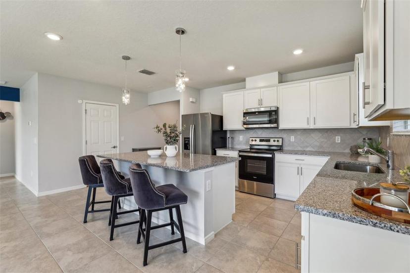 Picture of 1656 Aspen Avenue, Davenport FL 33837