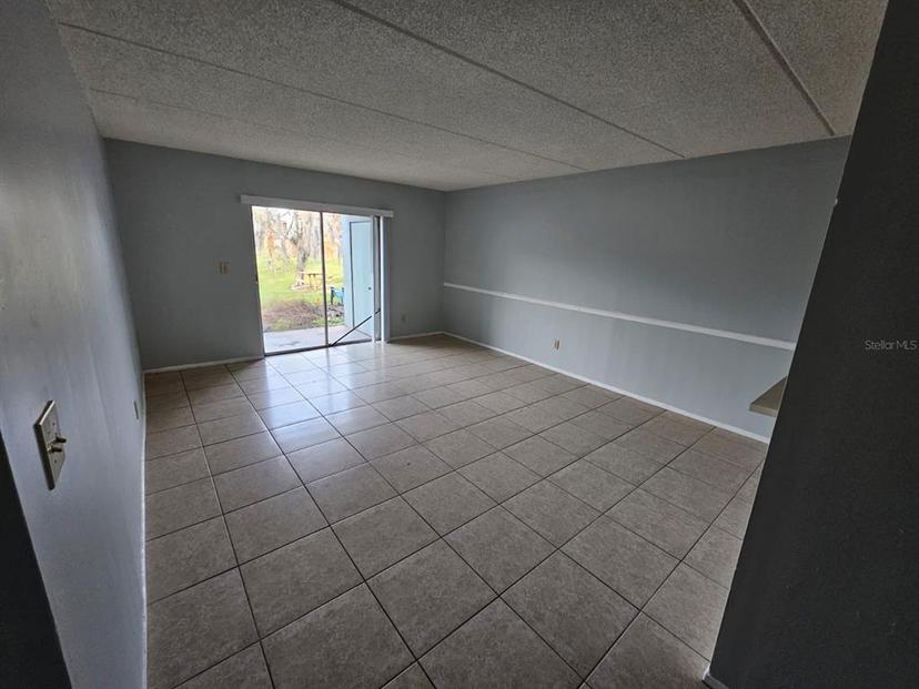 Picture of 2850 Somerset Park Drive Unit 102, Tampa FL 33613