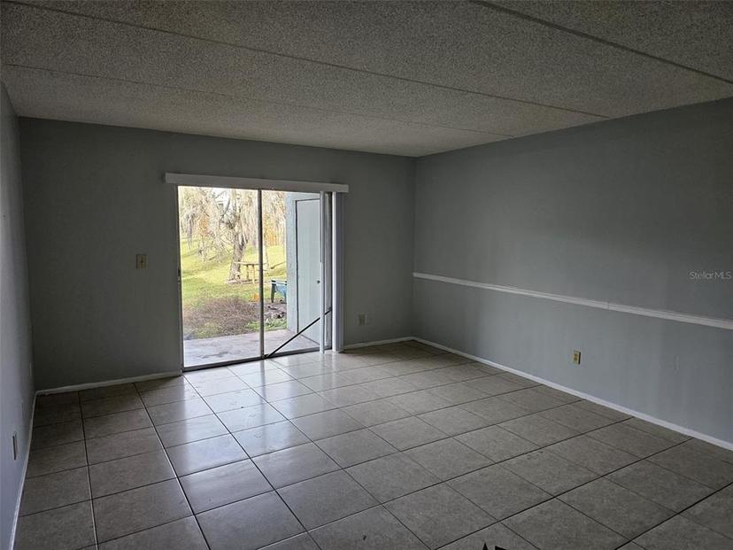 Picture of 2850 Somerset Park Drive Unit 102, Tampa FL 33613