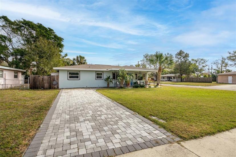 Picture of 5901 1St Street Ne, St Petersburg FL 33703