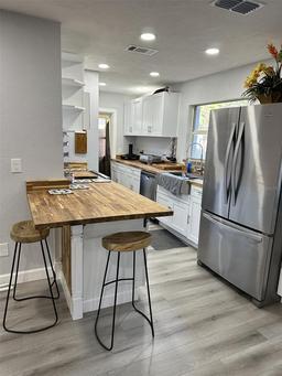 Picture of 1203 Saturn, Clearwater, FL 33755