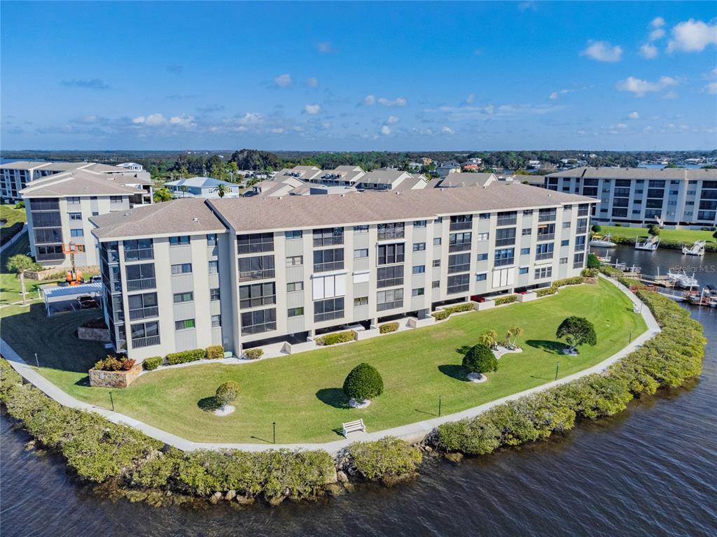 Picture of 8150 Brent Street Unit 746, Port Richey, FL 34668