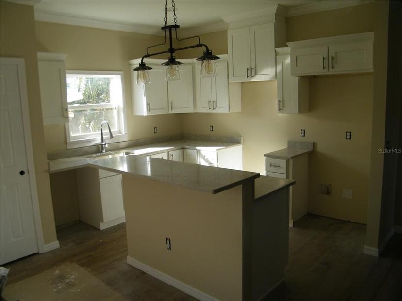 Picture of 903 SE 10Th Avenue, Gainesville FL 32601