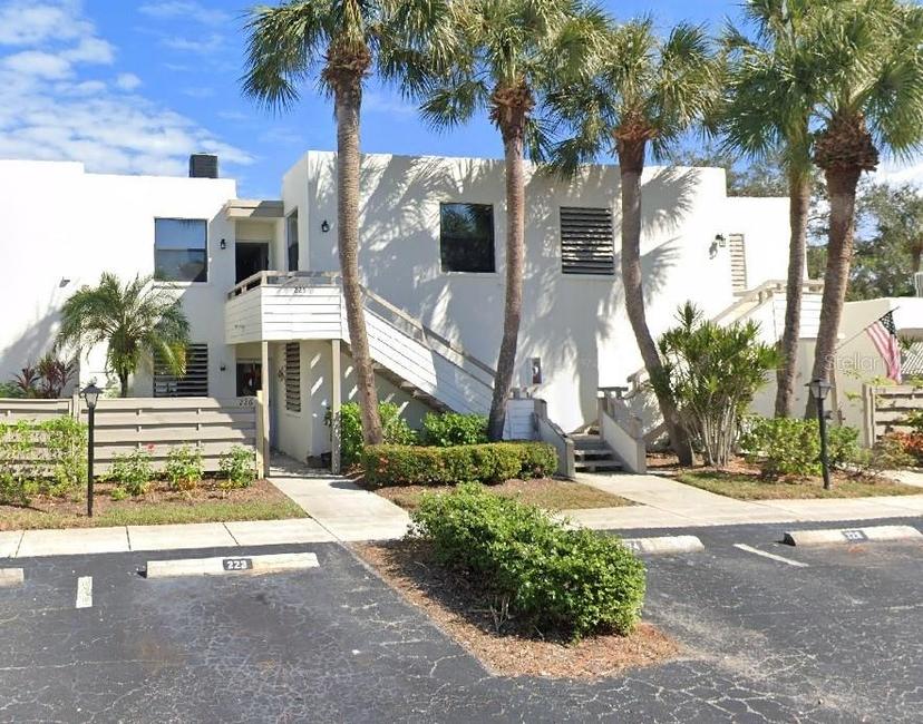 Picture of 226 Lakewood Drive Unit 226, Bradenton FL 34210