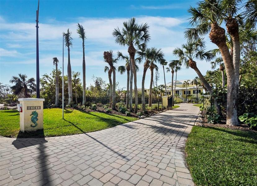 Picture of 6161 Gulf Of Mexico Drive, Longboat Key FL 34228