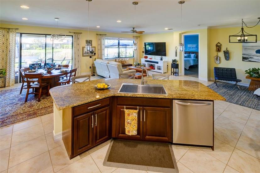 Picture of 1035 Bradberry Drive, Nokomis FL 34275