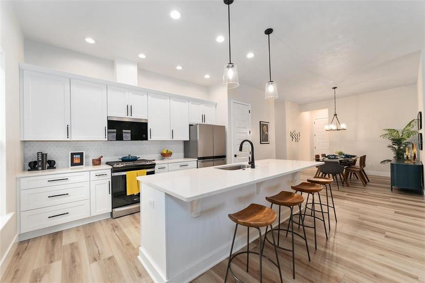 Picture of 993 NW 132Nd Boulevard, Newberry FL 32669