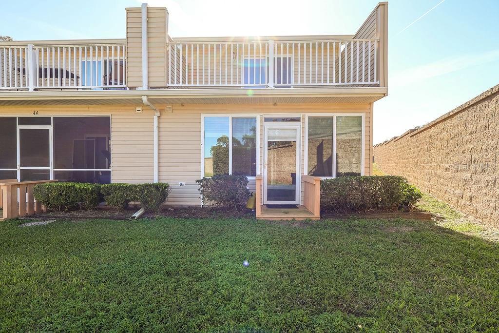 Picture of 11001 SE Sunset Harbor Road Unit F45, Summerfield, FL 34491