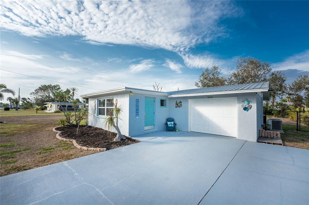Picture of 850 E 2Nd Street, Englewood, FL 34223