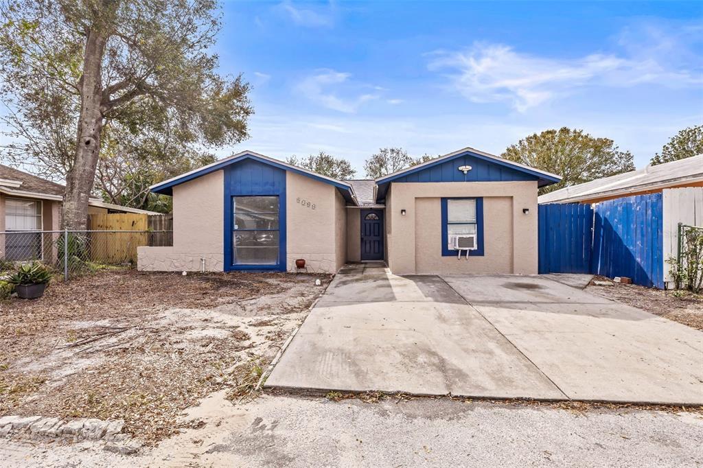 Picture of 9104 Sandcroft Court, Tampa, FL 33615