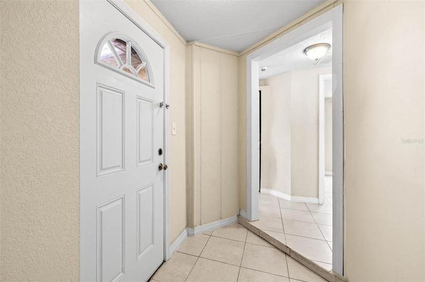 Picture of 9104 Sandcroft Court, Tampa FL 33615