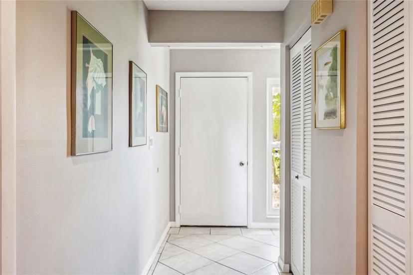 Picture of 546 Highland Avenue Nw, Port Charlotte FL 33952