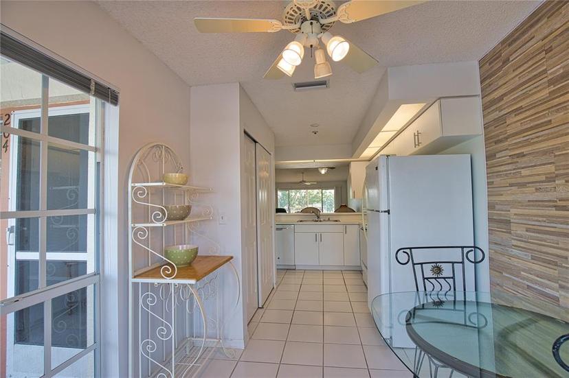 Picture of 201 Silver Lake Drive Unit 204, Venice FL 34292