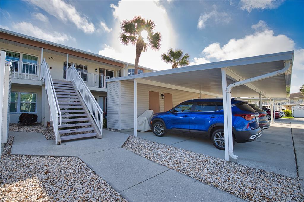 Picture of 201 Silver Lake Drive Unit 204, Venice, FL 34292