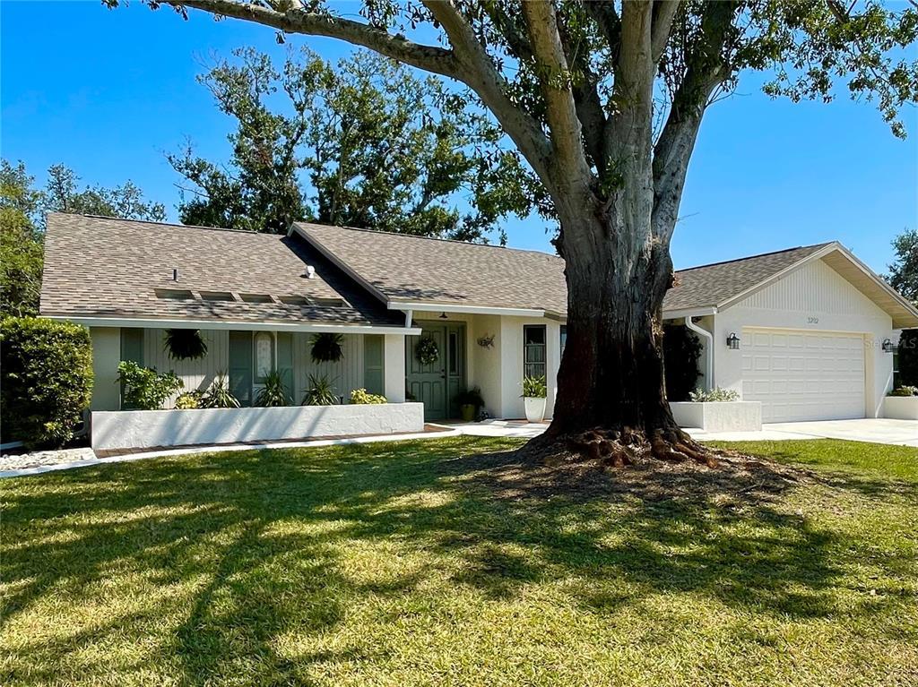 Picture of 3202 Meadow Run Drive, Venice, FL 34293